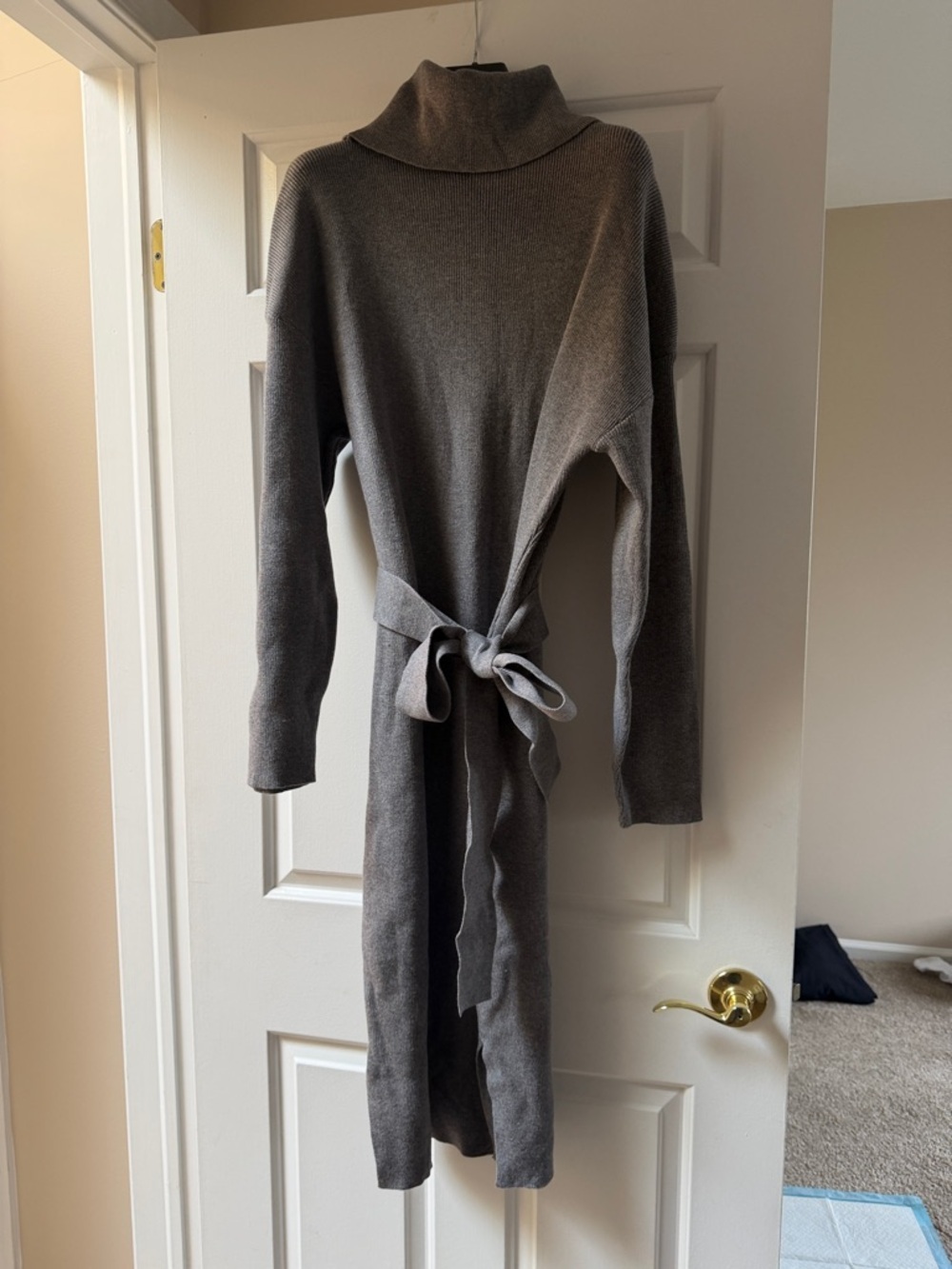 Women's Gray Turtleneck Knit Tie-Waist Dress